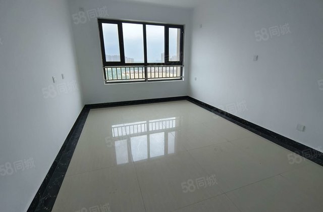 前排不临街  中央帝景 人民公园 慧德对面  星光中央丽都