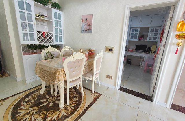 卧龙天著3室2厅110㎡63万二手房图片