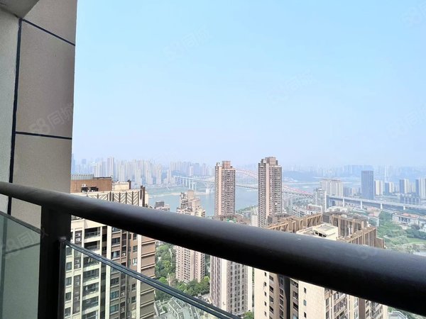 重庆南岸弹子石长嘉汇两江峯(零虚假房源)新上,品质小区,江景,精装