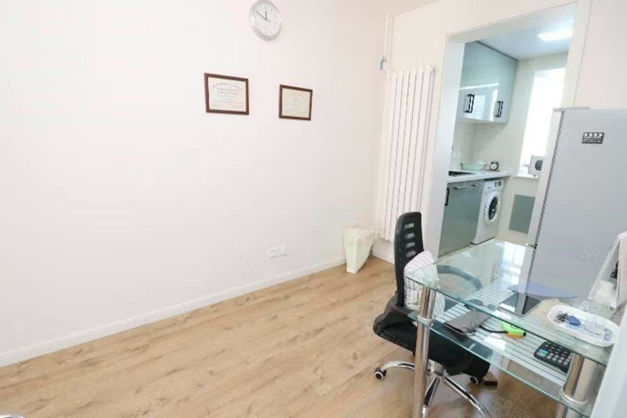 鐵科院家屬區(qū)(大柳樹路2號(hào)院南區(qū))1室1廳1衛(wèi)42.3㎡南北420萬(wàn)