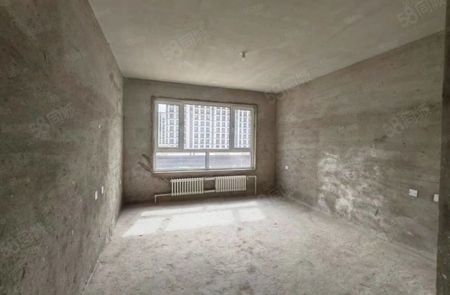 大地春城3室2厅149.13㎡60万二手房图片