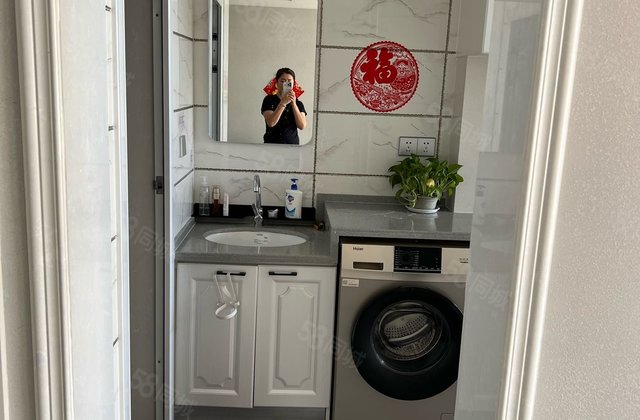 两千平小区1室1厅40㎡13万二手房图片