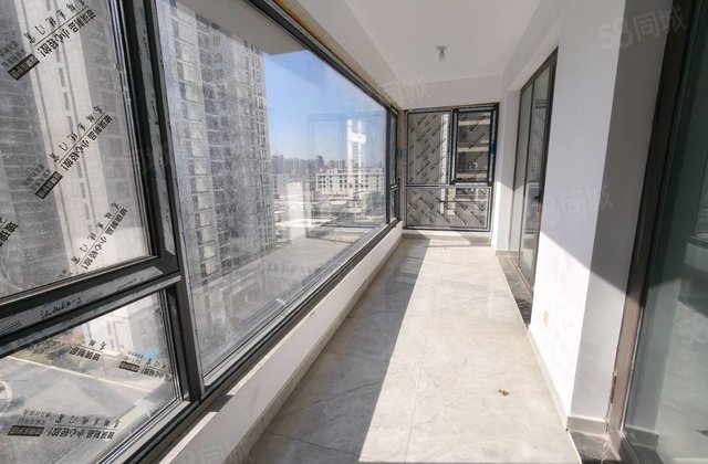 新房未住 高端大社区 江山印 10楼不挡光 带车位储藏室