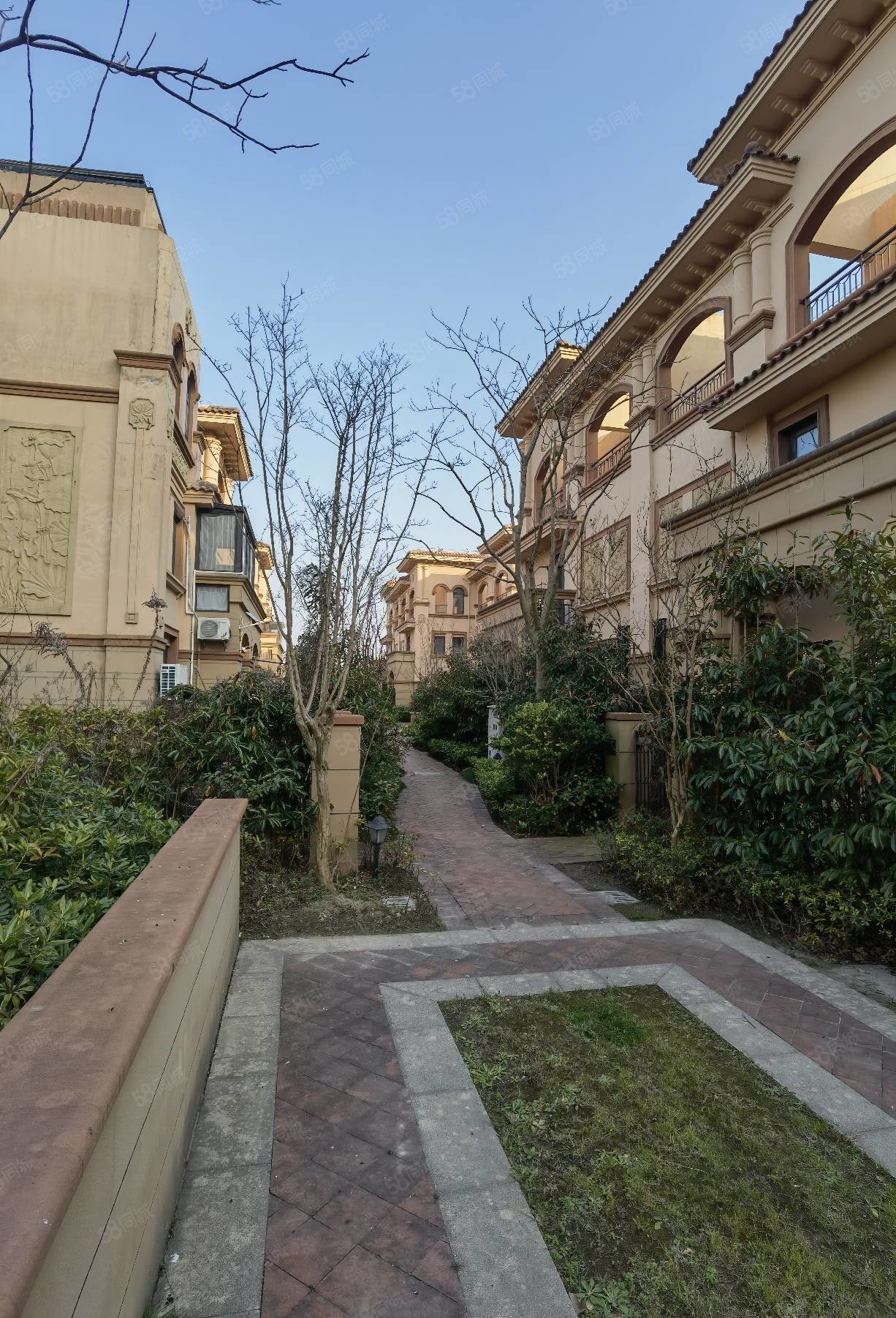 绿地长岛精装修别墅前后花园配套成熟环境优美低密度住宅,乐享城(别墅