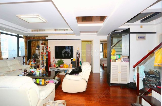 温兴风情苑5室2厅151.35㎡390万二手房图片