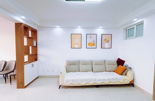 出门就是实验 ,一楼装修婚房,带地下室免大税