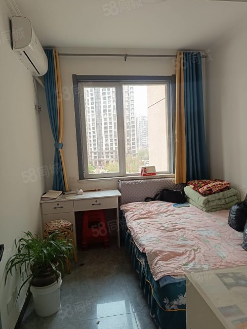 阳光一品135万精装修四室两厅两卫带车位储藏室