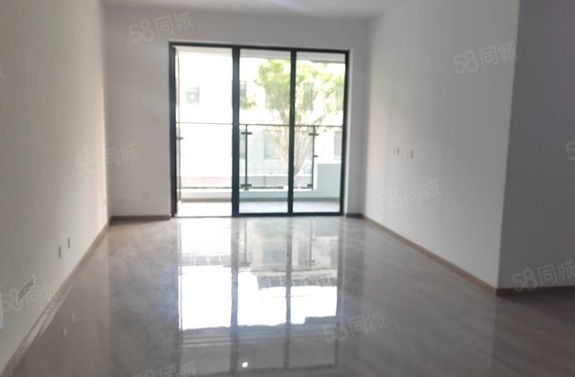 城市芳华！带车储！！客厅朝阳！随时看房！诚心售随时看房