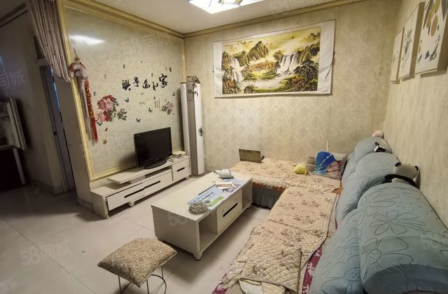 急售嘉明附近  嘉和花园 大两室 车位随便停 带地上储藏室