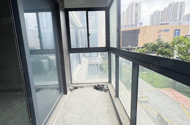 杨帆龙悦3室2厅121㎡146万二手房图片