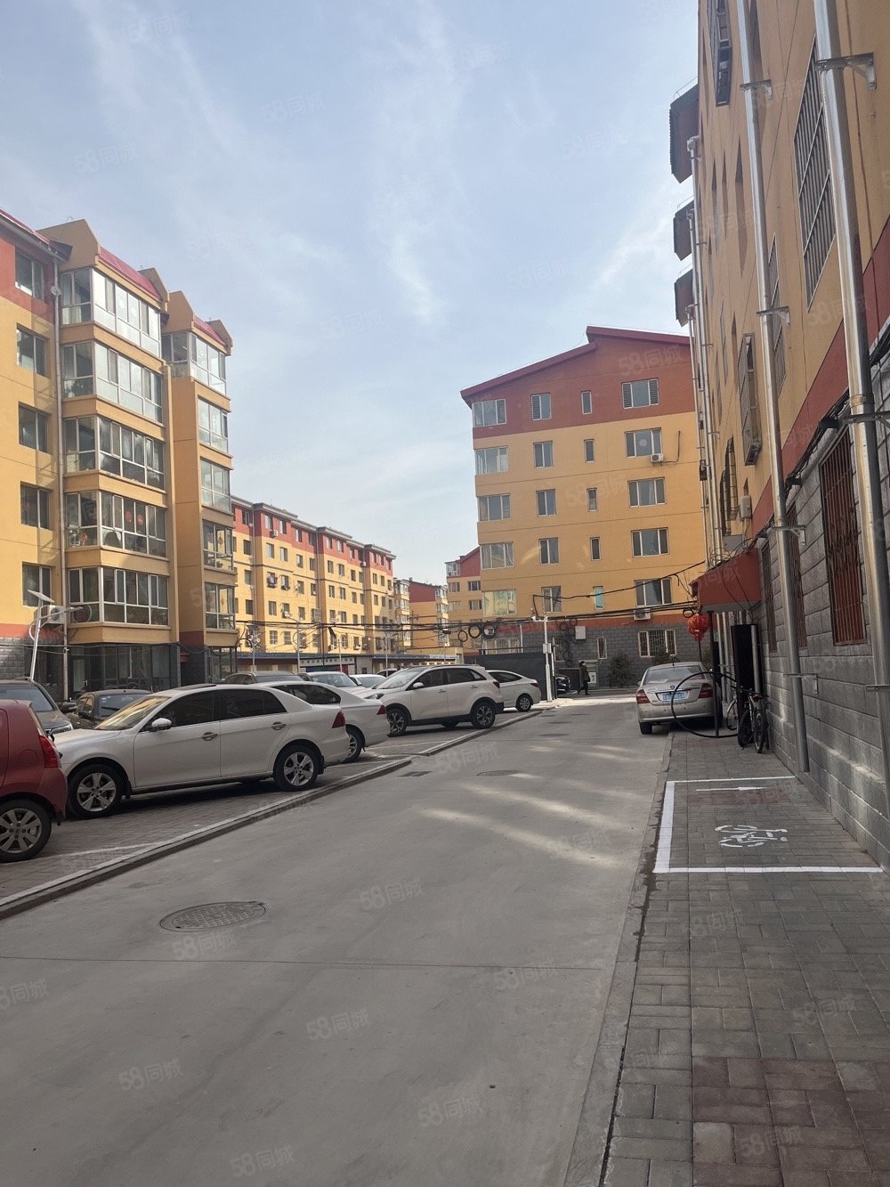 新苑家园3室1厅2卫117.37㎡南85万