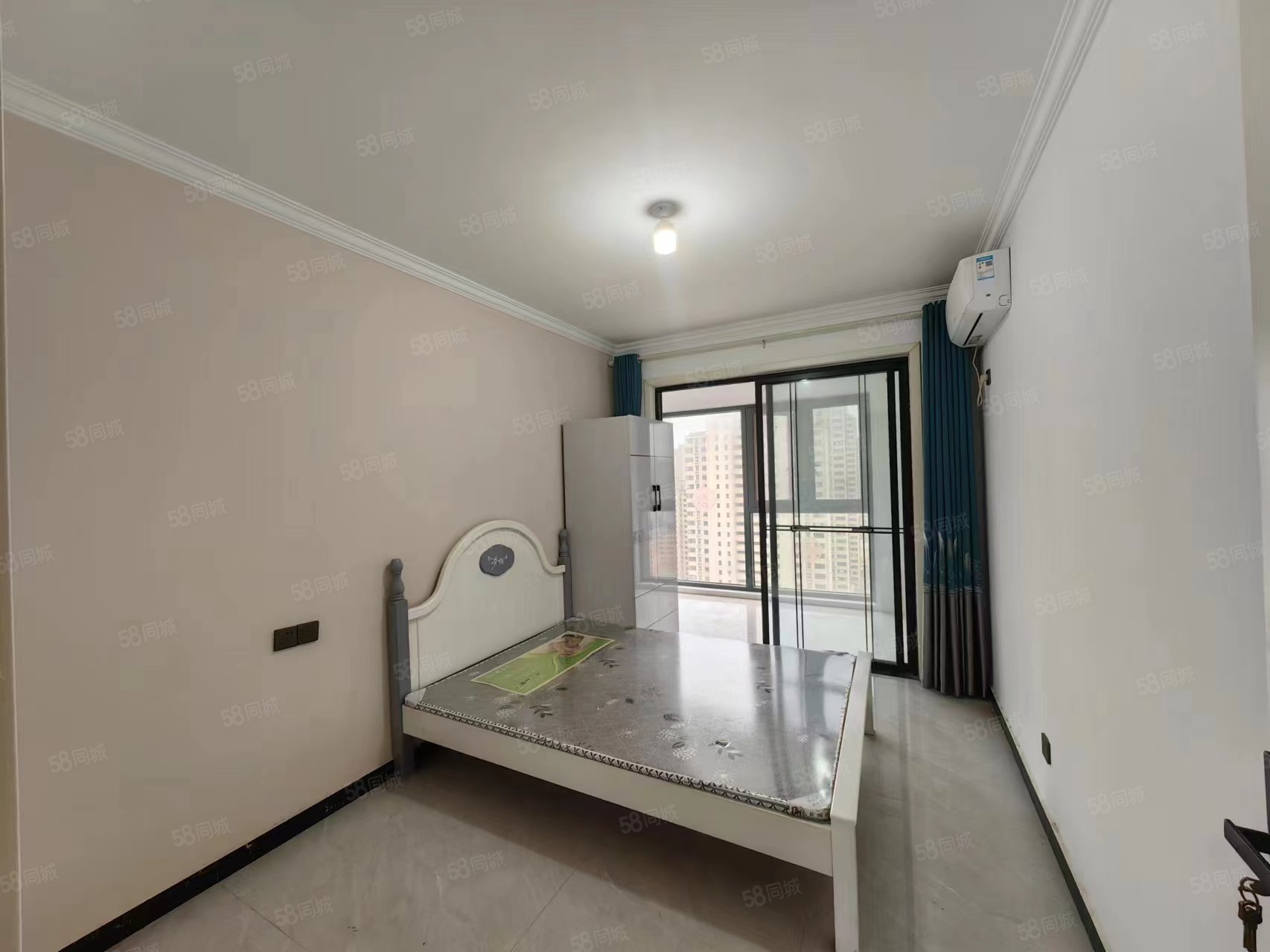 中铁诺德逸都4室2厅2卫126.7㎡南北73万