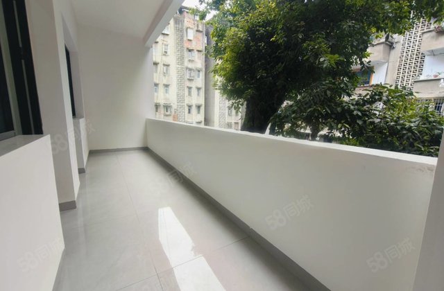 解放街118号小区3室2厅100㎡29.8万二手房图片