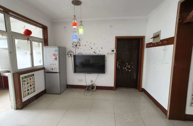 闸口文轩外国语附近， 2室朝阳的户型