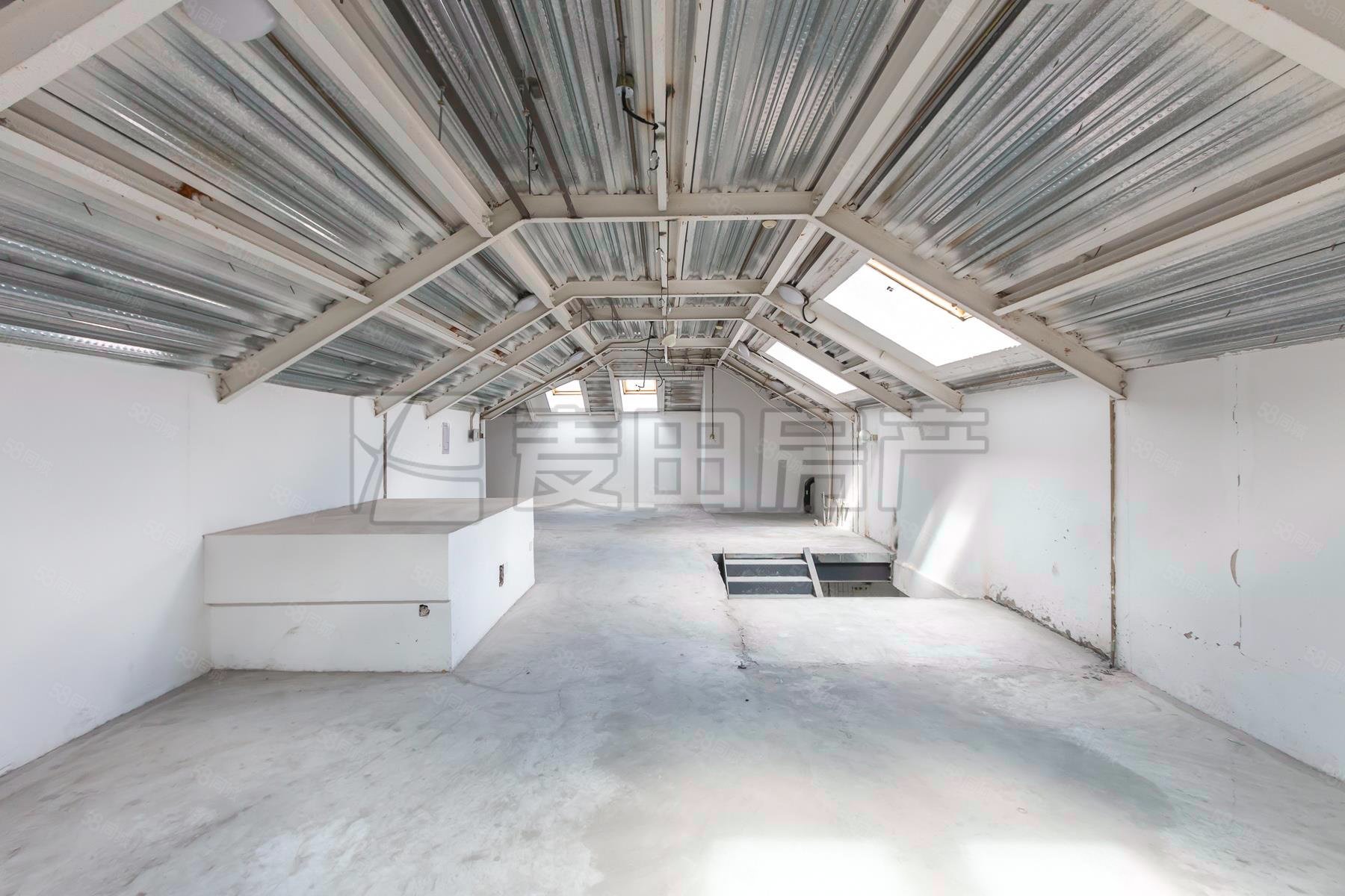 九章別墅4室3廳5衛(wèi)518.19㎡東南3900萬