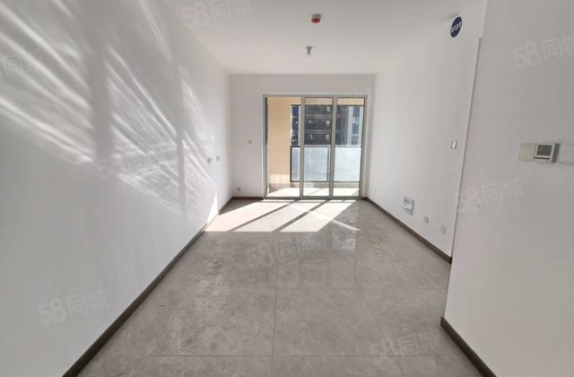 水城印象 次新小区 车位储藏室都有 中间好楼层 新房未住