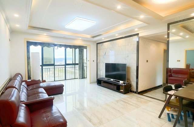 恒大绿洲4室2厅136.86㎡133万二手房图片