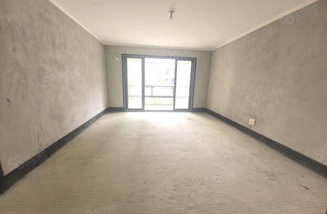 兴进漓江壹号龙鼎阁4室2厅127㎡135万二手房图片