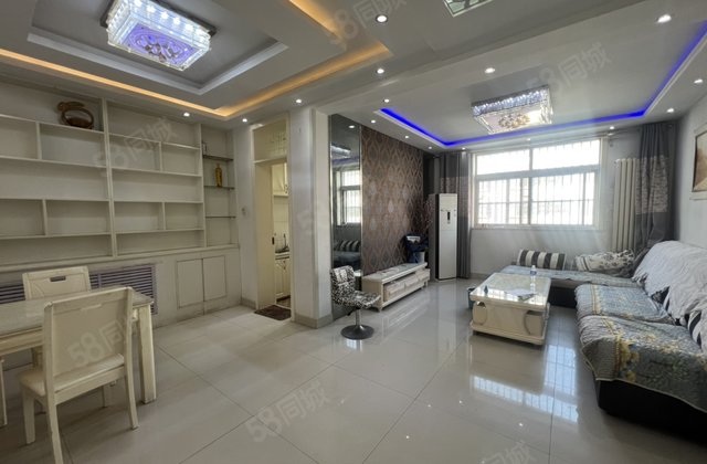 香格里小镇 水岸新城 好楼层 精装修 停车方便 新城邦