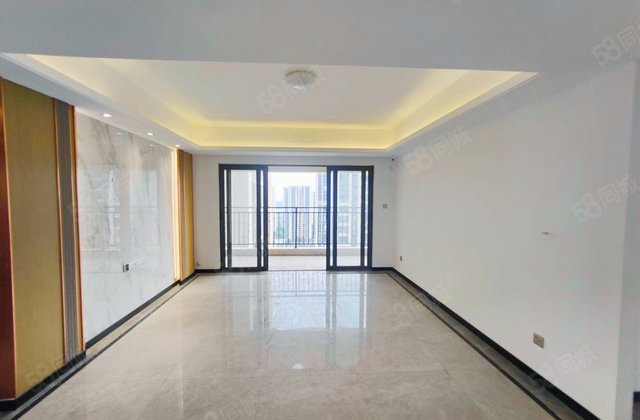 领秀公馆4室2厅141.03㎡110万二手房图片