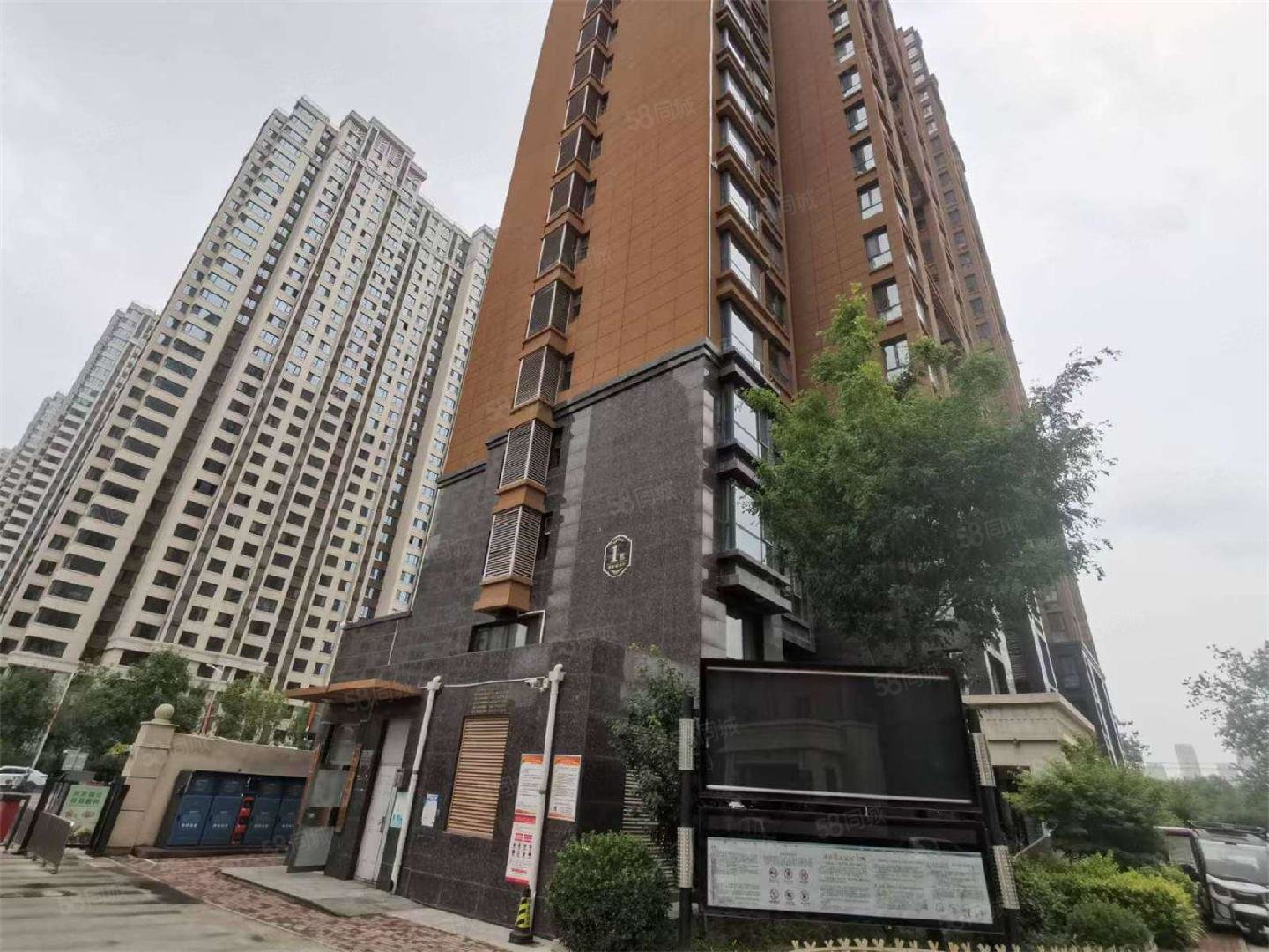 普兰庭2室2厅1卫84.1㎡南100万