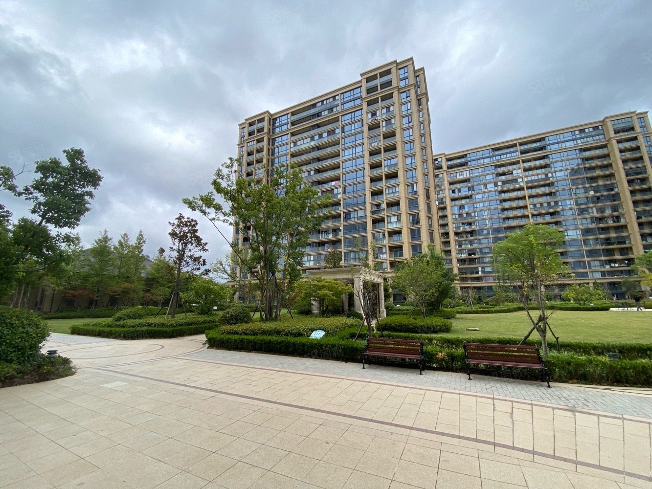 绿城风华园3室2厅1卫94㎡南105万