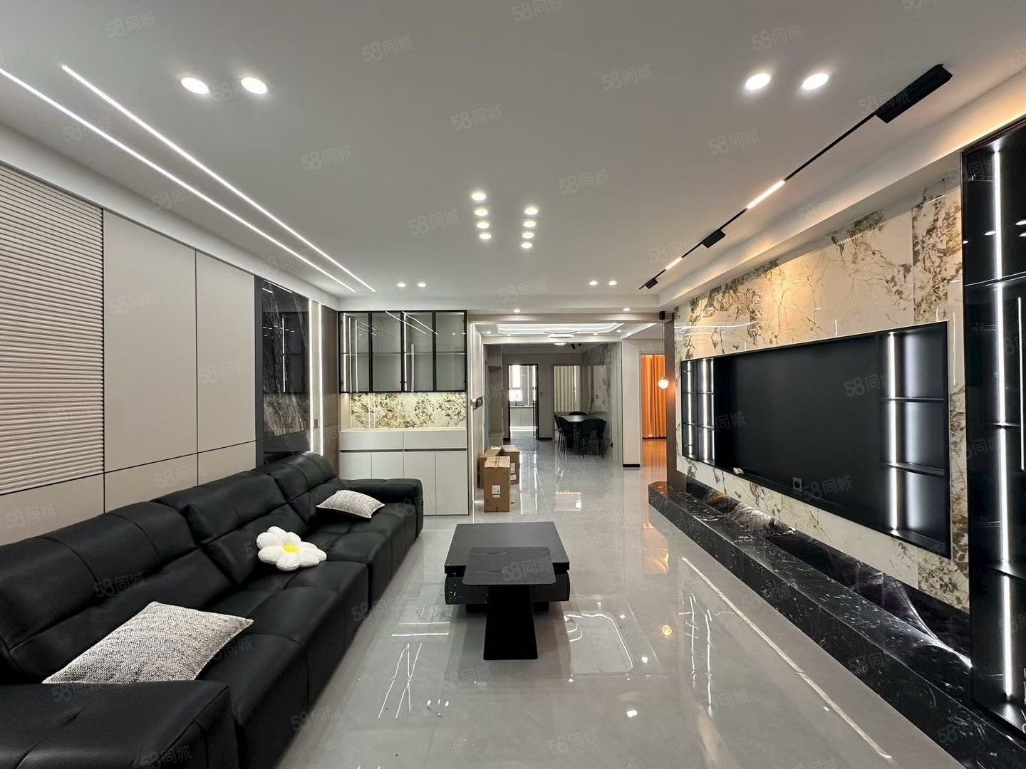 幸福小区3室2厅1卫122㎡南北49万