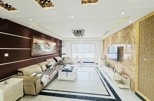 阿尔卡    非顶 150平118万 精装修 三叶草户型急售