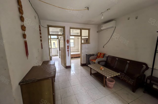 70平 标准三室 非顶 27万！ 人民公园~育新小区~ 六中