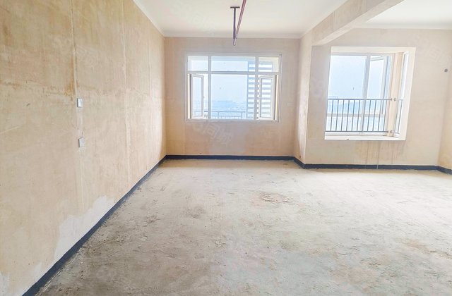 保利半山国际莱茵水岸3室2厅113.71㎡32万二手房图片