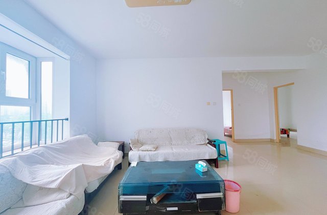 市中心  公园首府   四室二厅二卫   有钥匙   免大税