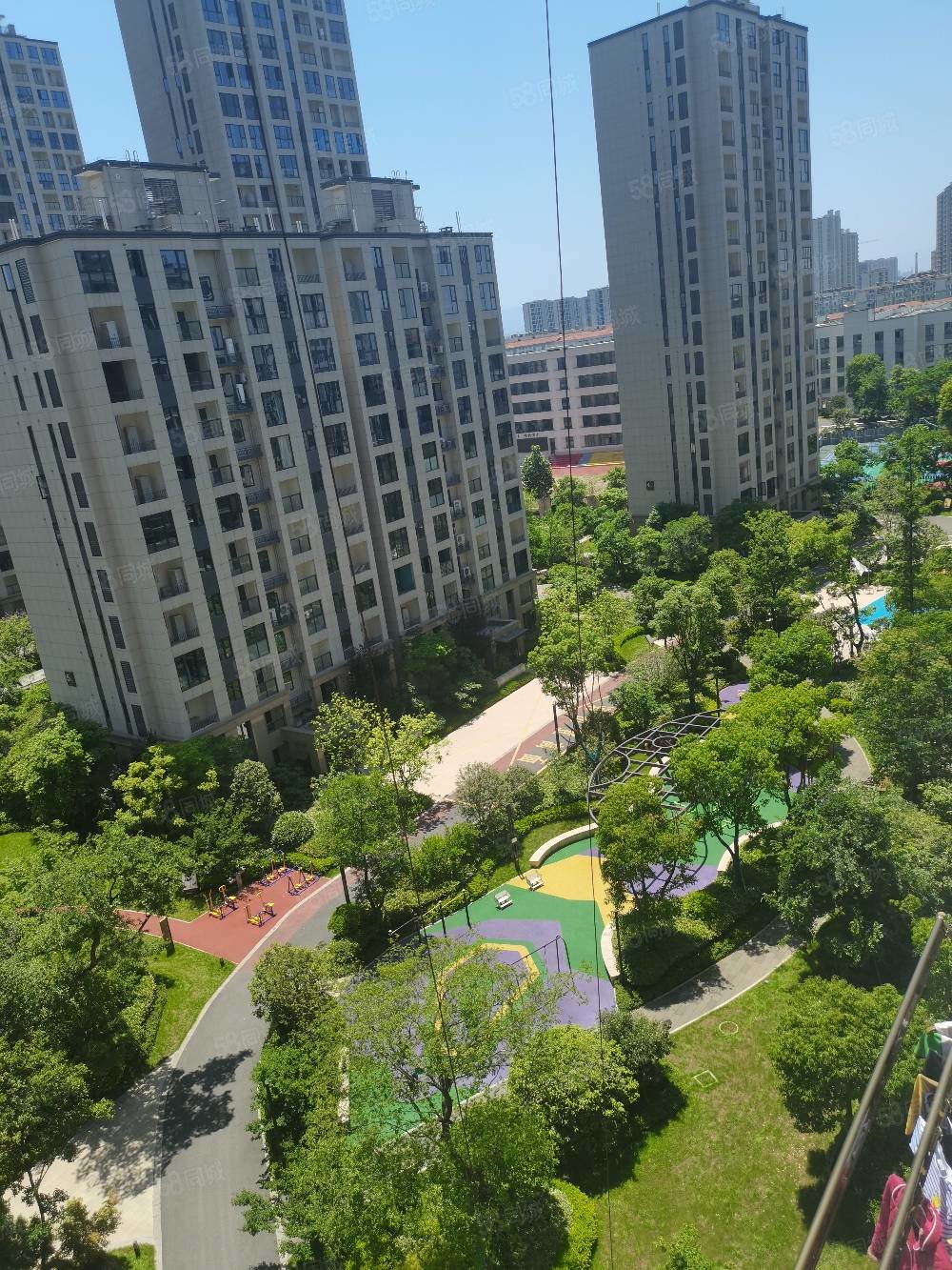 高档小区美的金宸府三房两厅两卫百变毛坯带车位