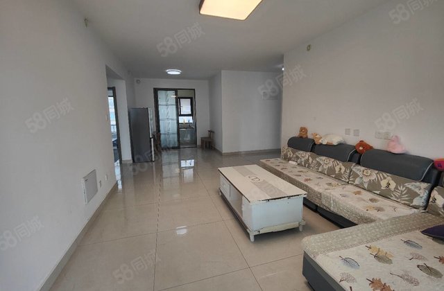 万达北邻 花园 江南里 三叶草户型带车位   楼层 诚心出售