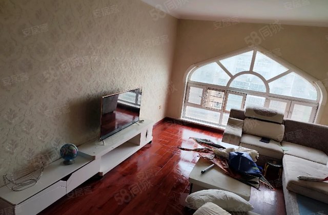 喀什阳光小区A区3室2厅105㎡55万二手房图片