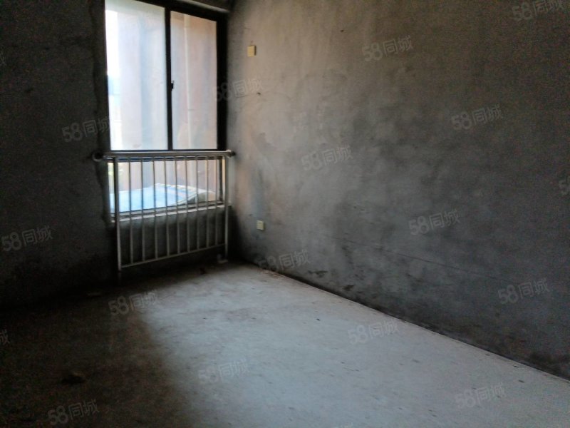 【10图】新港花园 中梁印江南,电梯房 一楼带院子,新港花园-池州58