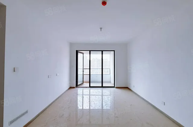 城市之尊     医疗配套成熟 带车位电梯好楼层 看房方便