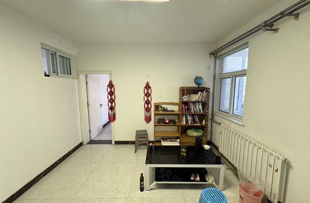 龙山北区精装三室好楼层 带储藏室