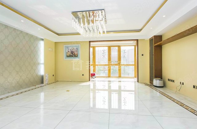 富贵园(一区)4室2厅208.72㎡2000万二手房图片