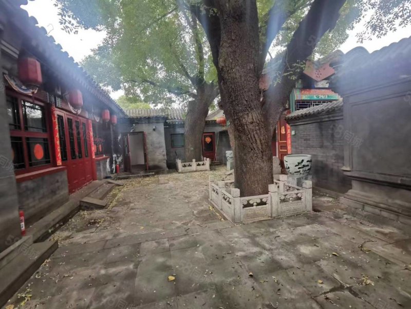 東旺胡同小區(qū)10室10廳5衛(wèi)721㎡南北17000萬(wàn)
