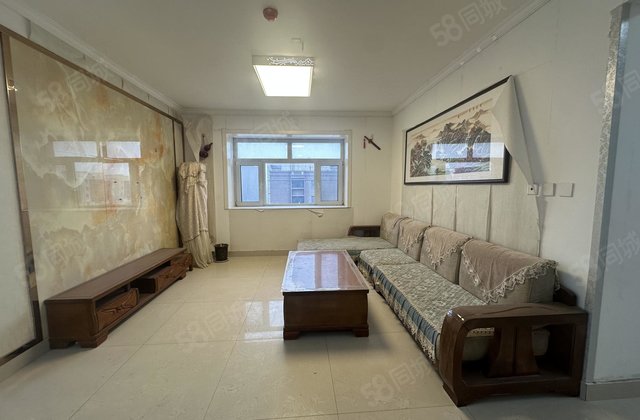 佳苑新城 紧邻香江 高铁站 低于市场价 免大税 户型好