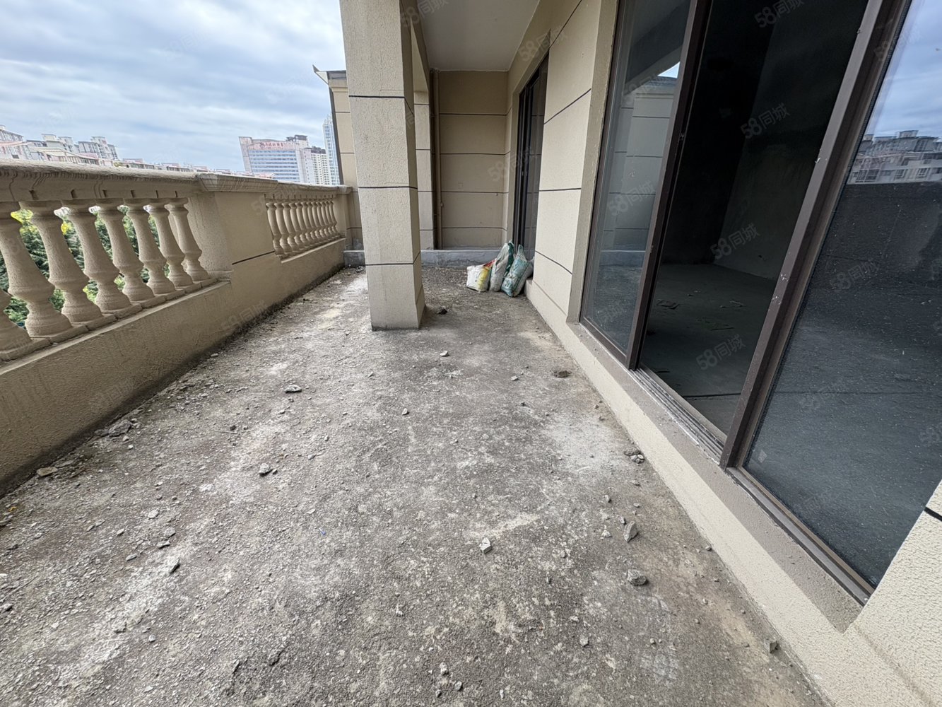 中梁壹号院(别墅)3室2厅3卫169㎡东南178万