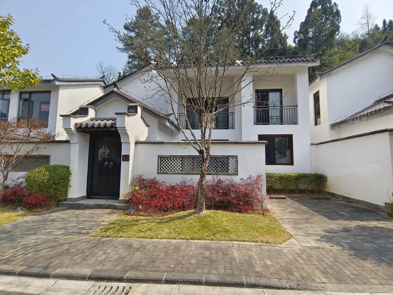 急售玛御谷中式别墅白墙灰瓦尽显低调奢华花园200平