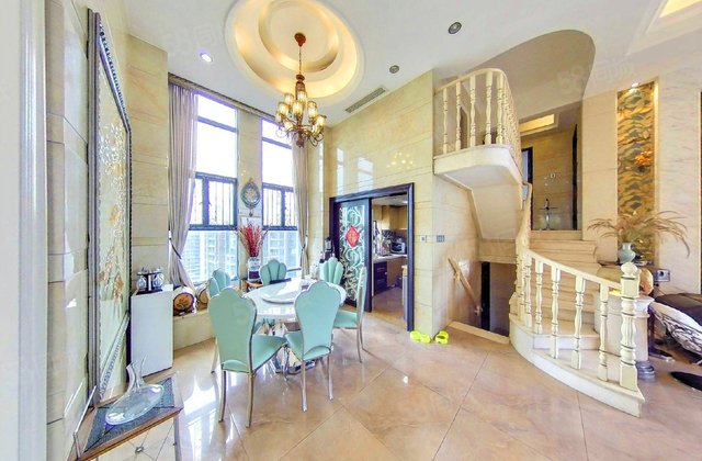 天鹅湾5室2厅229.32㎡1560万二手房图片