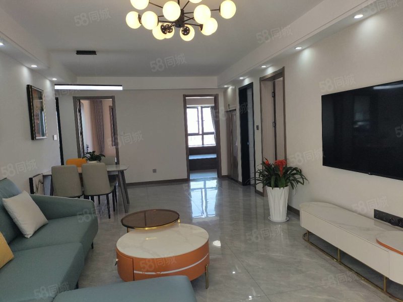 福鑫金鼎城3室2厅1卫113㎡南136万