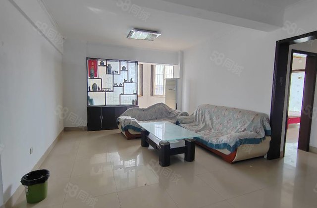 运河庭院电梯6楼香江二期对面单价 五千两卫大三室