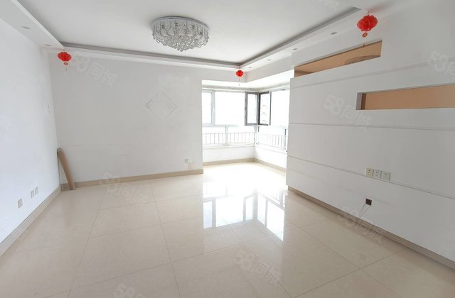 阿卡迪亚四期，花园路，东边户，三室两厅，带车位，房东急售