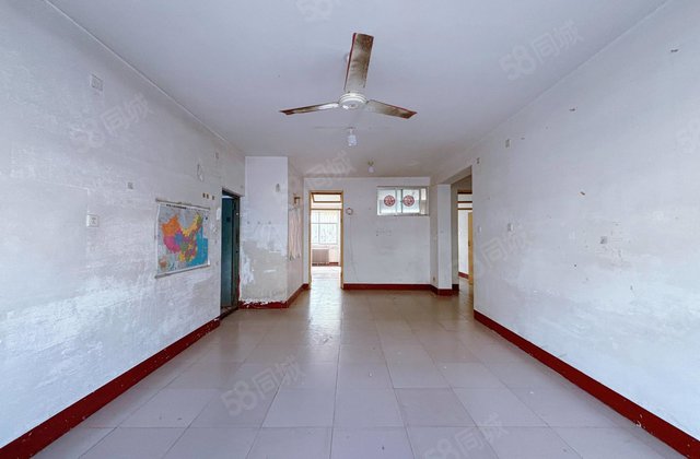 三里铺风景小区 交通便利 产权清晰 小三居 双卫生间