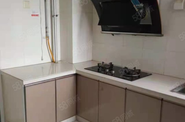 滨河社区2室1厅1卫高层电梯房送地下室房东直卖