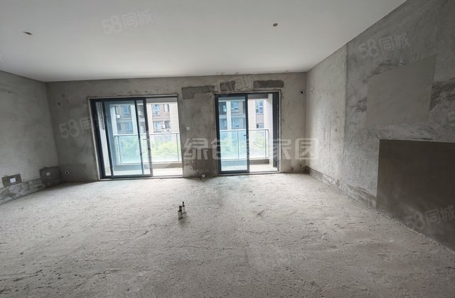 融创观樾台4室2厅127.69㎡80万二手房图片