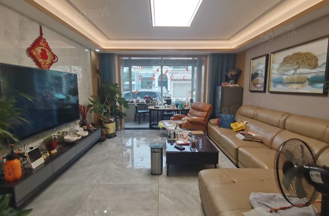 阳光  实验鸿顺花园精装4室2卫孝心一楼月亮湾城市之尊附近